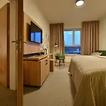 Element Hotel