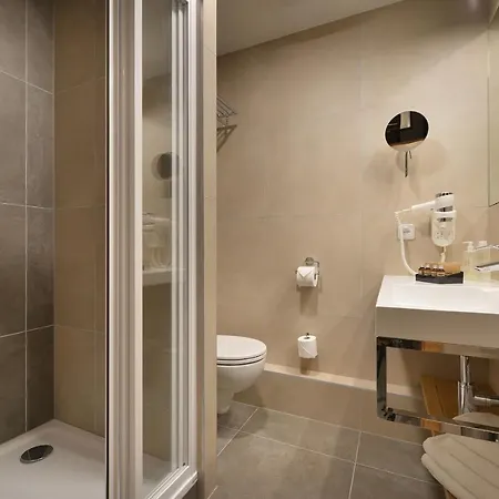 Element Otel Lipno nad Vltavou