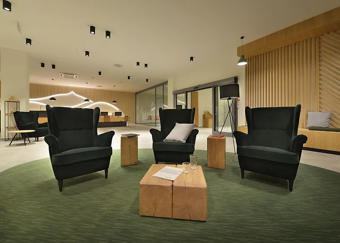Element Hotell 4*