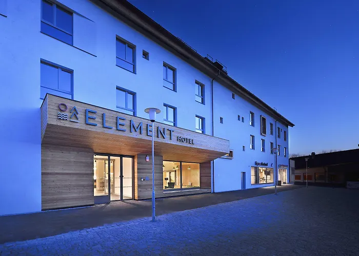 Element Hotell Lipno nad Vltavou